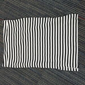 Banana Republic skirt Black White Striped Size 10